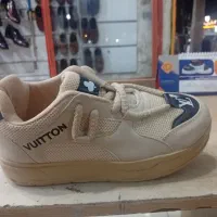 کفش اسپورت مدرسه ای