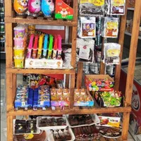 استند و قفسه امانتی ترشک ، لواشک