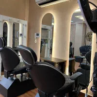 اجاره اتاق و صندلی در سالن زیبایی|اجارهٔ دفتر کار، اتاق اداری، مطب|رشت, کاکتوس|دیوار