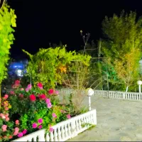 باغ ویلا۸۰متربنااستخرداخل امتیازات کامل قمیت مناسب