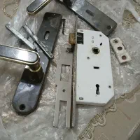 دستگیره درب و همراه قفل مخلفات|مصالح و تجهیزات ساختمان|تهران, گلچین|دیوار
