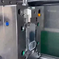 ارائه خدمات تخصصی قالب‌سازی، بیواسطه