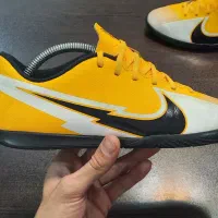 کفش فوتسال اورجینال سایز ۴۰ و ۴۰.۵|کیف، کفش، کمربند|تهران, ستارخان|دیوار