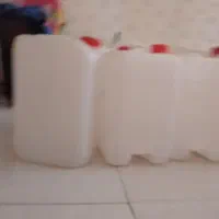 ده عدد دبه تمیز و سالم و درب دار