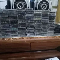 تعدادی نوار کاست قدیمی