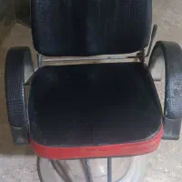 دکور و صندلی ارایشگاه