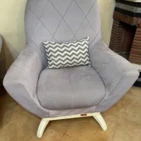 مبل و میز وسط و میز نهار خوری دست دوم