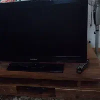تلویزیون ۴۲ اینچ ال سی دی سامسونگ با میز