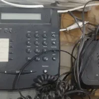 تلفن رو میزی و مودم