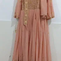 لباس هندی گلدوزی شده