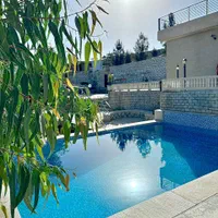 باغ و سالن تولد همراه با استخر واقع در گویم 606|اجارهٔ کوتاهمدت ویلا و باغ|شیراز, باغشهر قصر سبز|دیوار