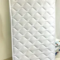 تشک نوزاد نوجوان در حد نو