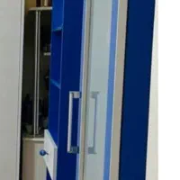 کتابخانه و میز تحریر و آینه و کمد