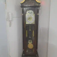 ساعت پایه دار