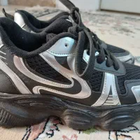 کتانی سایز۳۹نویکباراستفاده شده تخفیف جزیی هم میدم|کیف، کفش، کمربند|پیشوا, |دیوار