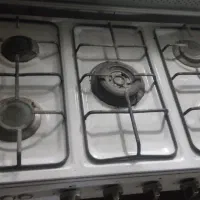 تلویزیون با میز قالی دوعدد اجاق گاز|اجاق گاز و لوازم برقی پختوپز|شیراز, ریاستی|دیوار