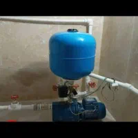 تاسیسات، لوله کشی ساختمان، نصب رادیاتور|خدمات پیشه و مهارت|زرند, |دیوار