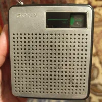 رادیو قدیمی سونی(کلکسیونی) همراه با آداپتور ۳ ولت