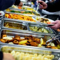 واگذاری کترینگ با وسایل