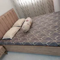 تخت  اینه دلاور پاتختی