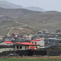 ۱۸۵ متر باغچه دوطرف دیوار دشت اول گرمابسرد دماوند