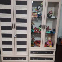 کمد ویترینی و لباس کودک|تخت و سرویس خواب|اندیشه, اندیشه فاز ۱|دیوار