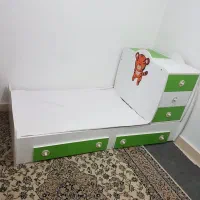 تخت نوجوان در حد نو