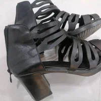 کفش مجلسی زنانه|کیف، کفش، کمربند|نیشابور, گنبد سبز|دیوار