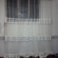 تابلو با پرده دوتیکه مخمل و یک پرده طوری همش نو|تابلو، نقاشی، عکس|مشهد, تبادکان|دیوار