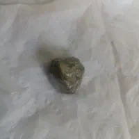 سنگ الماس طلایی