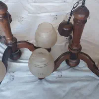 یک جفت لوستر چوبی