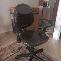 یک عدد صندلی مدیدیریت جک دار سالم|صندلی و نیمکت|گلستان (تهران), |دیوار