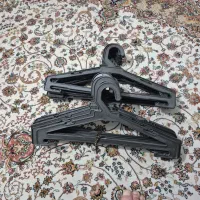چوب لباسی مشکی پلاستیکی