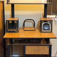 میز کامپیوتر کاربردی