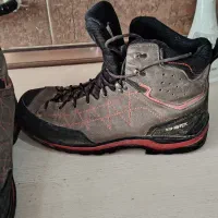 کفش کوهنوردی