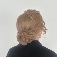 جشنواره بزرگ شنیون و میکاپ با ۵۰٪درصد تخفیف|خدمات آرایشگری و زیبایی|تبریز, |دیوار