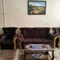 مبل سلطنتی زرشکی 9نفره با جلو مبلی و ۳ عسلی