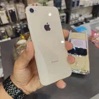 موبایل iphone8 حافظه 64 بدون نقطه و تعویضی
