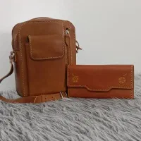 ساخت دمپایی چرم و محصولات چرم طبیعی و تعمیرات|کیف، کفش، کمربند|داراب, |دیوار