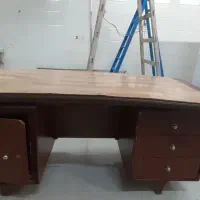 میز چوبی کارکرده