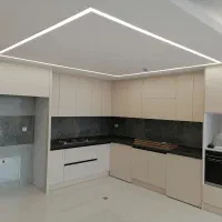 کاغذ دیواری. کفپوش. بازسازی