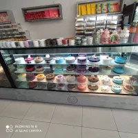 فروشنده آقا