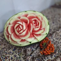 دیگرنگران شب یلدانباشیدحکاکی هندوانه وکدو سبدمیوه.|خدمات پذیرایی، مراسم|قزوین, |دیوار