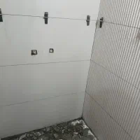 کاشیکار.گچکار.بنای در پیروزی نبرد ابوذر شهدا.