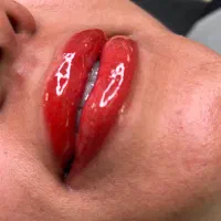 رژلب دائم فقط ۹۰۰ تومن|خدمات آرایشگری و زیبایی|کرمان, |دیوار