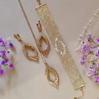 زیورآلات رنگ ثابت دست‌ساز میوکی