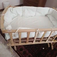 گهواره چوبی دانینی