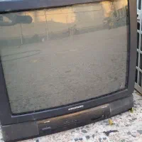 تلویزیون رنگی بزرگ