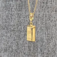 طلا پنجاه تومن بالای تابلو