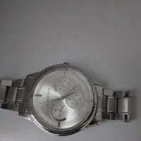 ساعت تمیز قیمت مناسب